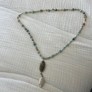 Collar de piedras